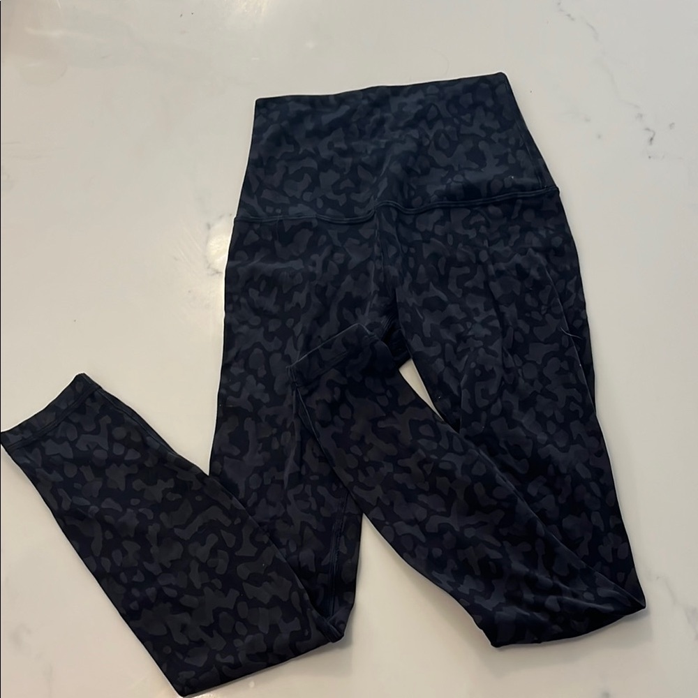 Lululemon Athletica Black Leggings for Versatile Comfort